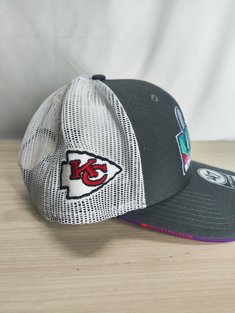Men's '47 Charcoal Kansas City Chiefs Super Bowl LVII Striation Adjustable Hat - Picture 2 of 4